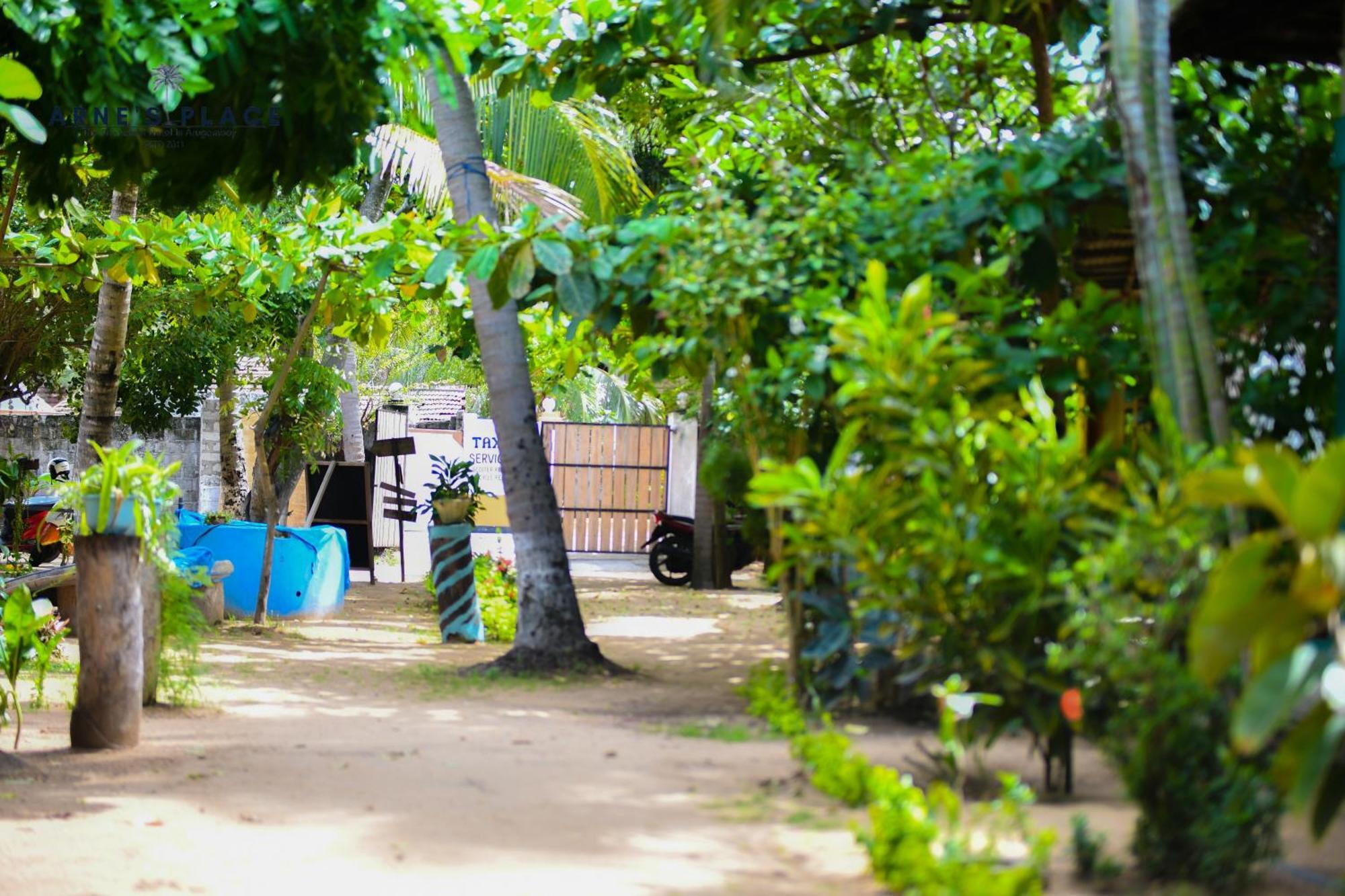 Arne's Place Arugam Bay Exterior foto
