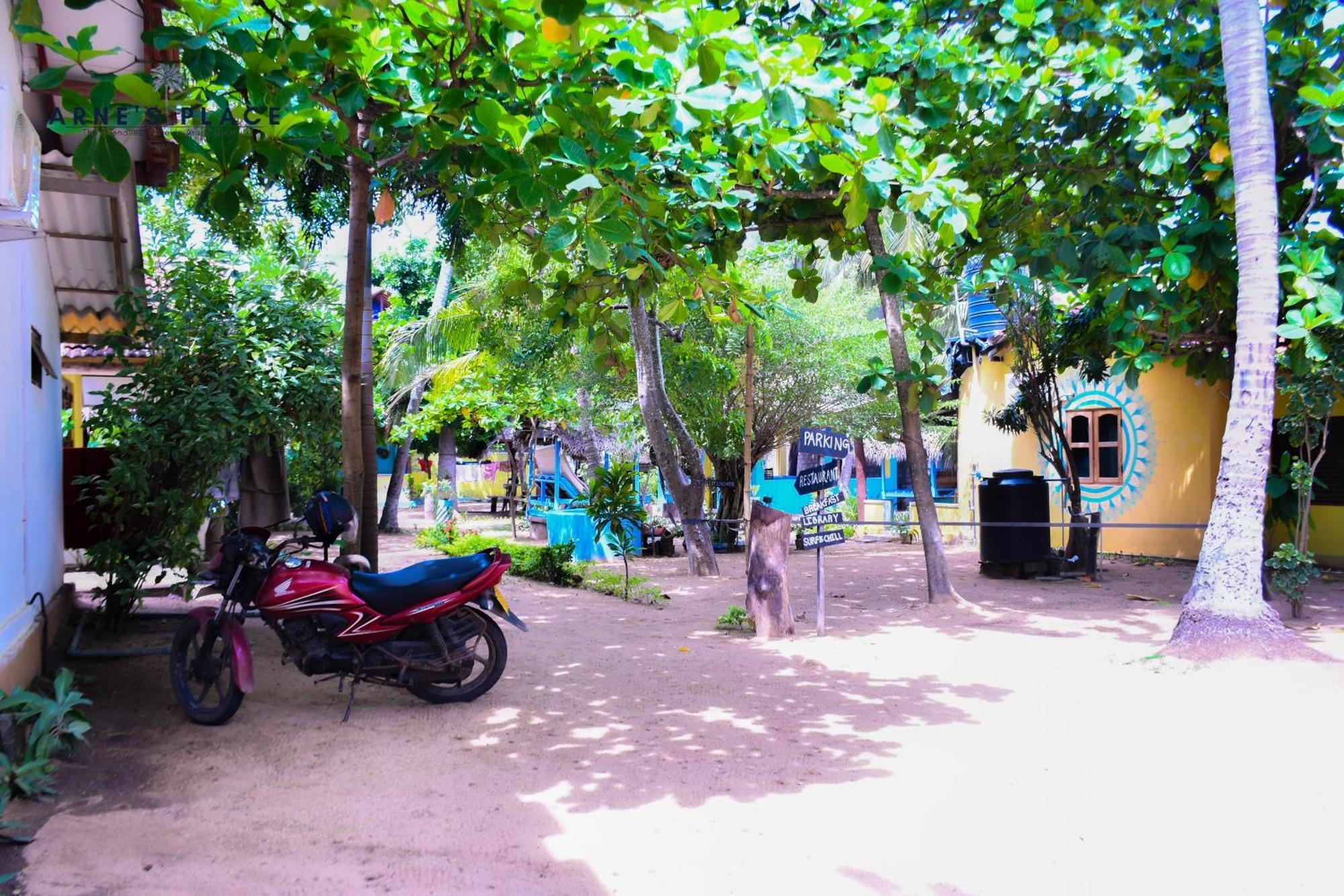 Arne's Place Arugam Bay Exterior foto