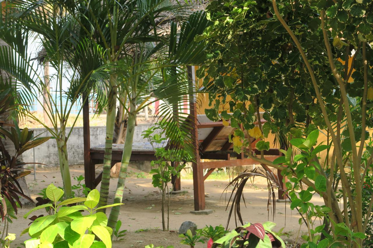 Arne's Place Arugam Bay Exterior foto